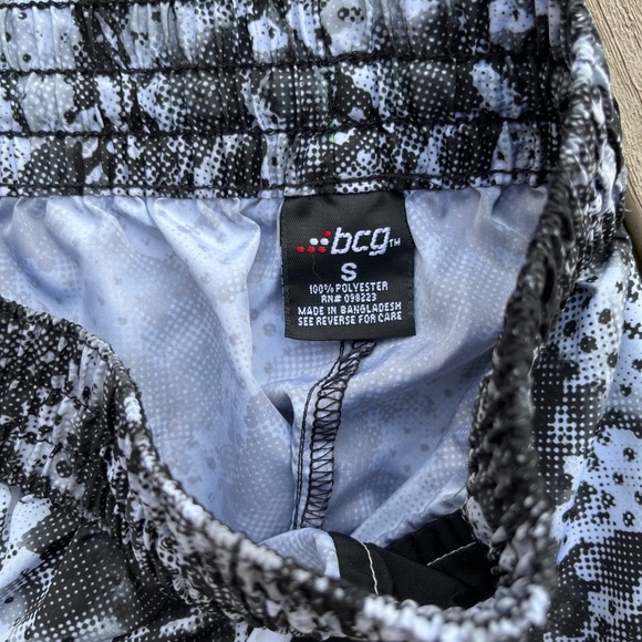 Running Athletic Shorts Black Print - Picture 6 of 10